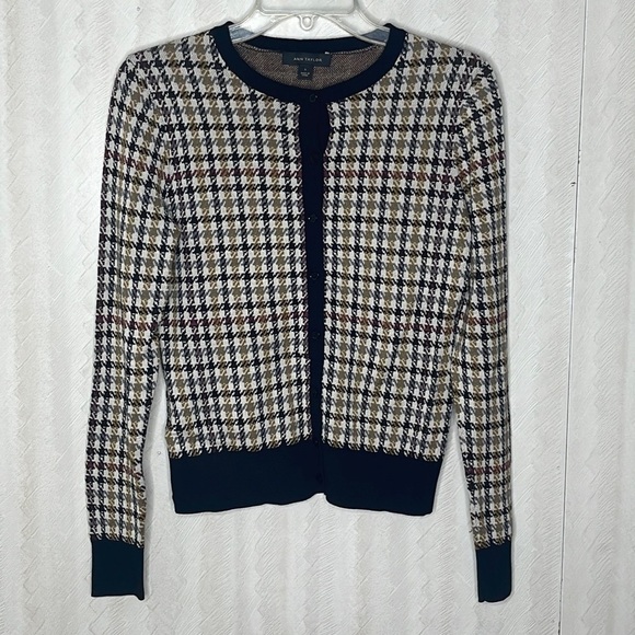 🆕 ❤️ ANN TAYLOR Sweater Top Size S - Picture 2 of 4